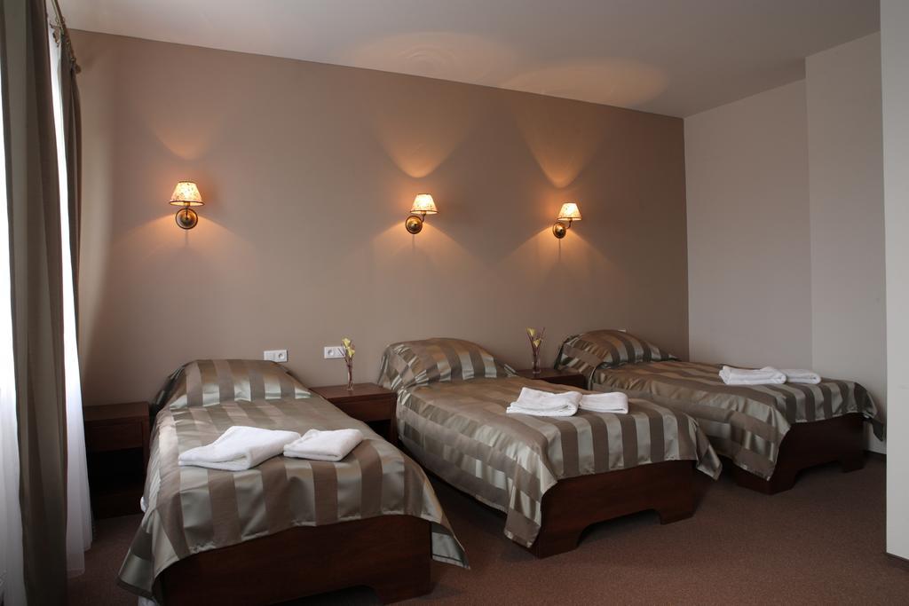Hotel Stara Fabryka Malogoszcz Camera foto