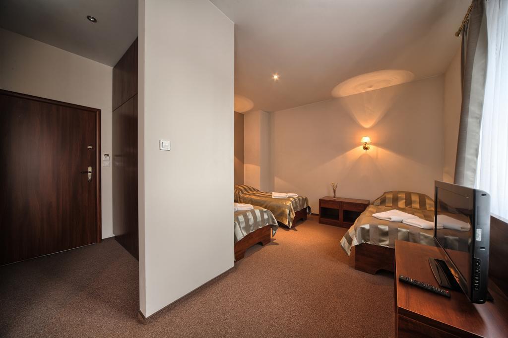 Hotel Stara Fabryka Malogoszcz Camera foto