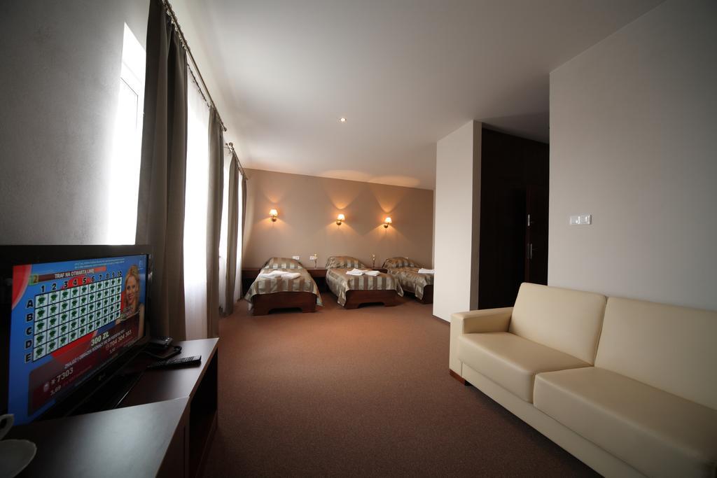 Hotel Stara Fabryka Malogoszcz Camera foto